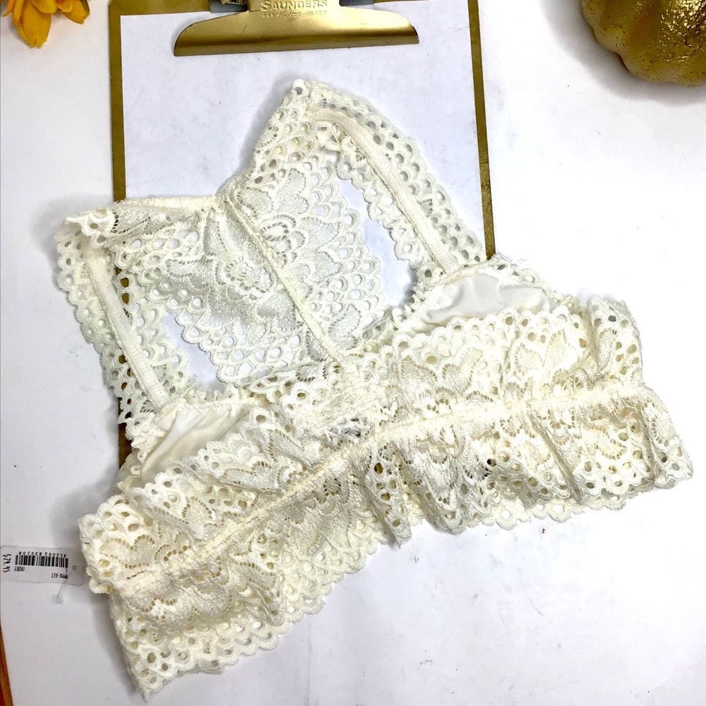 ALTAR’D STATE | Lace Racerback Bralette Ivory - Picture 11 of 16